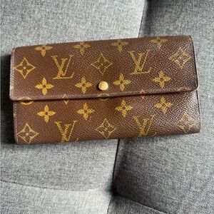 Louis Vuitton Sarah Wallet